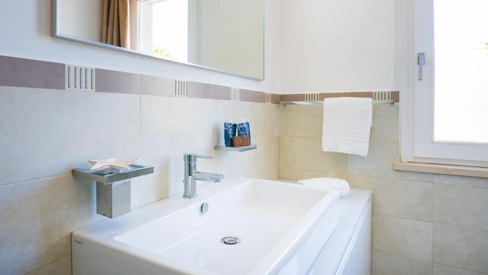 Villa Elena By Ortigia Apartments Fanusa