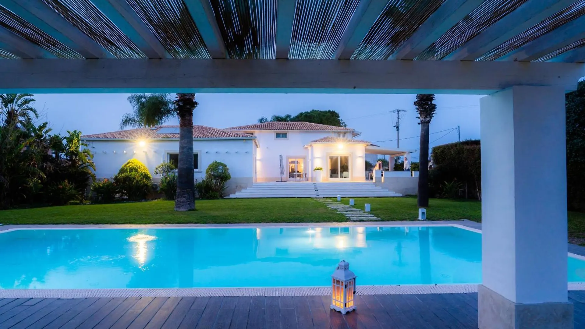 Villa Elena By Ortigia Apartments Fanusa Italy
