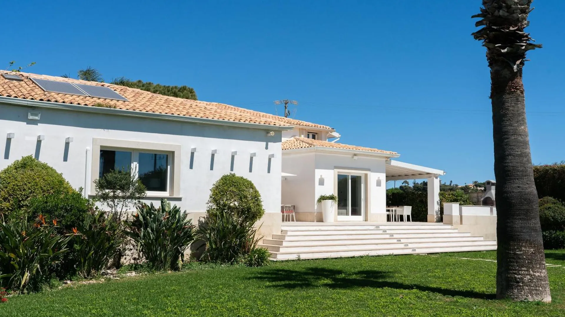 Villa Elena By Ortigia Apartments Fanusa
