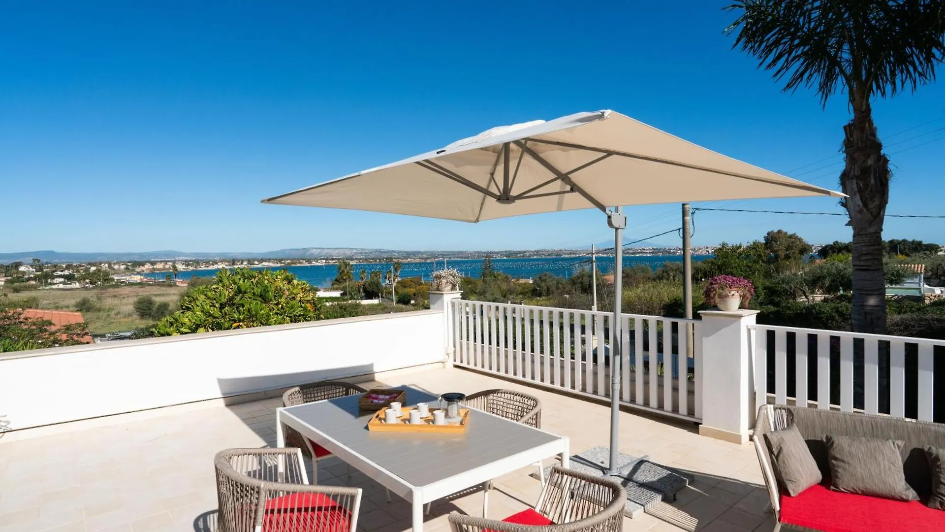 Villa Elena By Ortigia Apartments Fanusa