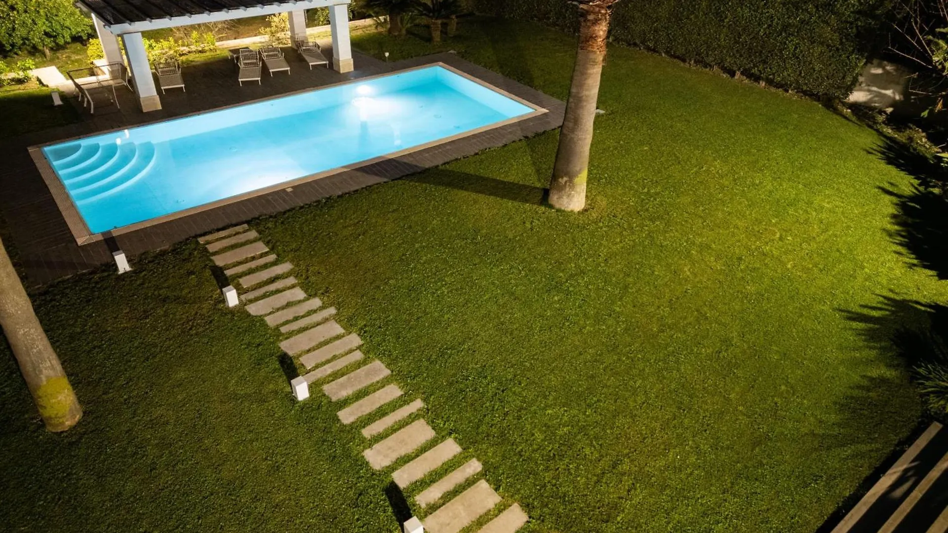 Villa Elena By Ortigia Apartments Fanusa